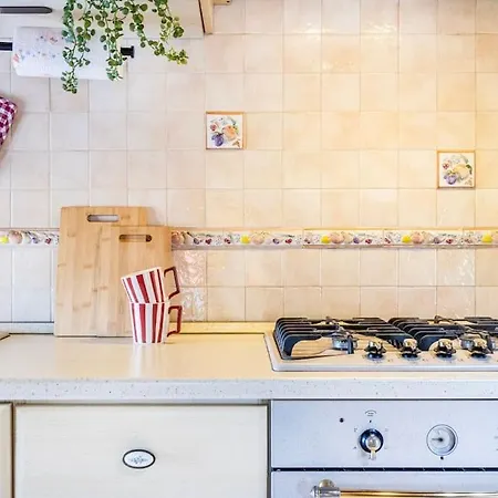 Ferrari Museum & Train Station - Il Cavallino Loft דירה