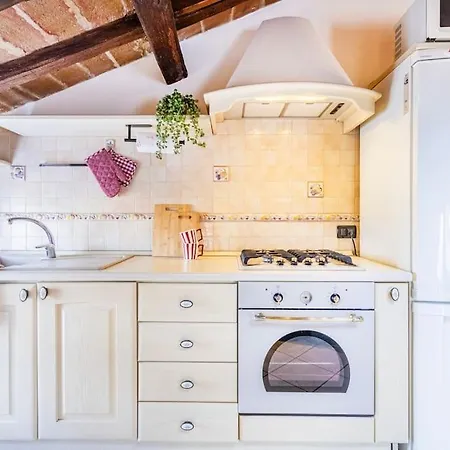 Ferrari Museum & Train Station - Il Cavallino Loft דירה *