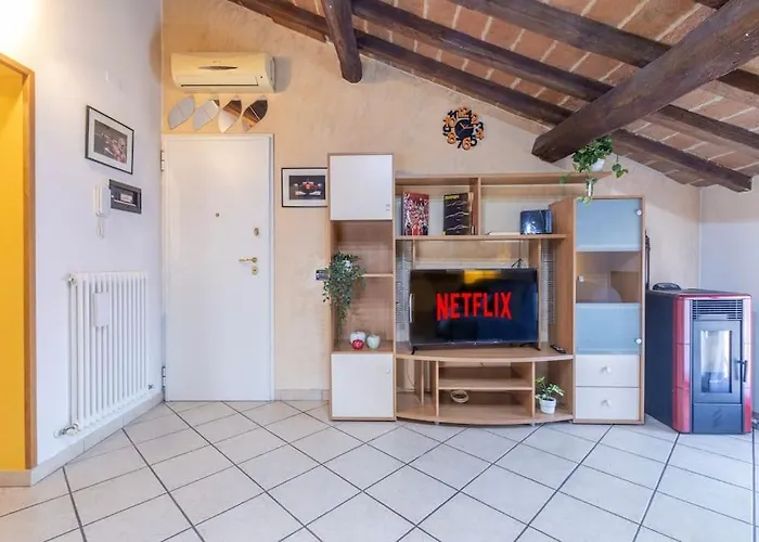 Ferrari Museum & Train Station - Il Cavallino Loft *